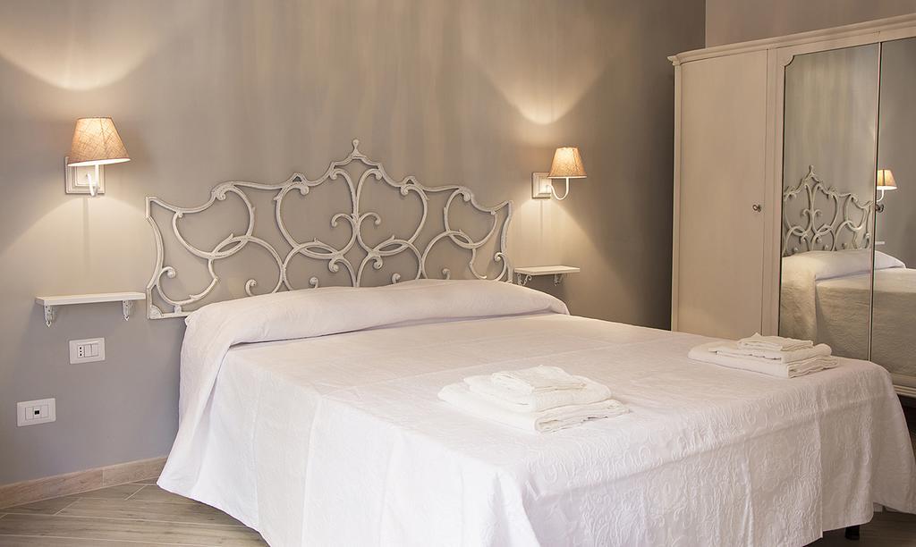 Gens Claudia, Vatican Luxury Rom